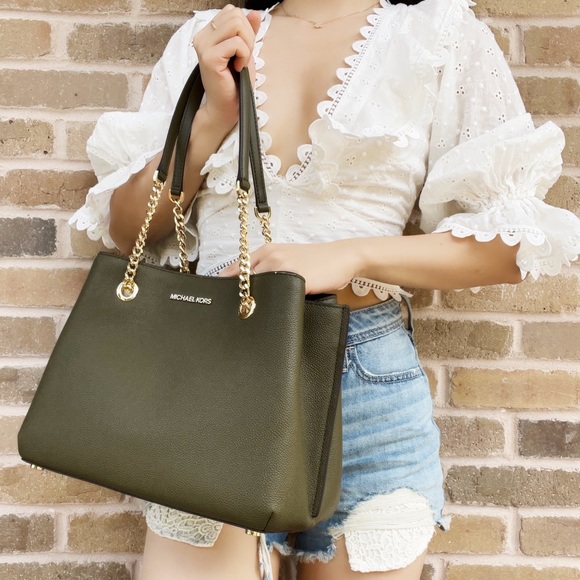 Michael Kors large chain tote pebbled leather - Picture 4 of 16